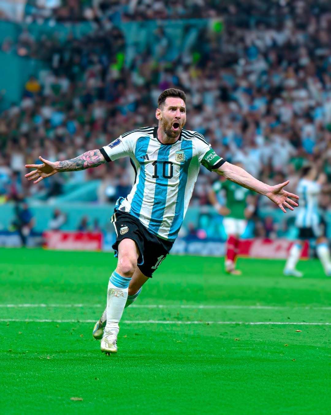 图片报：因两名前锋状态差，多特考虑冬窗签维罗纳前锋焦瓦内