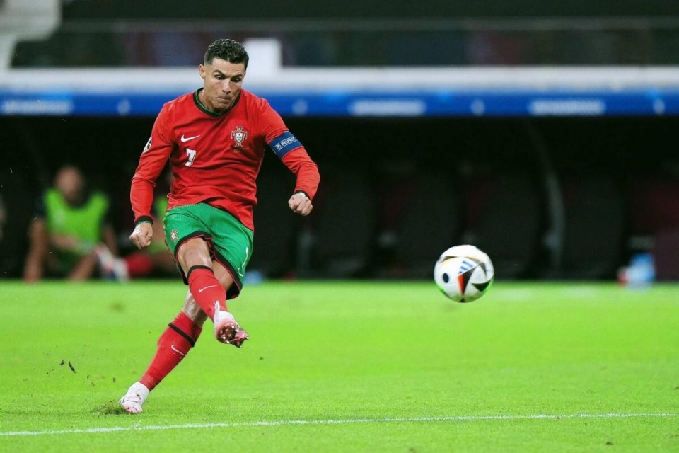 里程碑，弗拉泰西完成了代表国米的第100场比赛