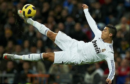 多特vs比利亚雷亚尔：阿德耶米、安塞尔米诺、帕尔特伊出战