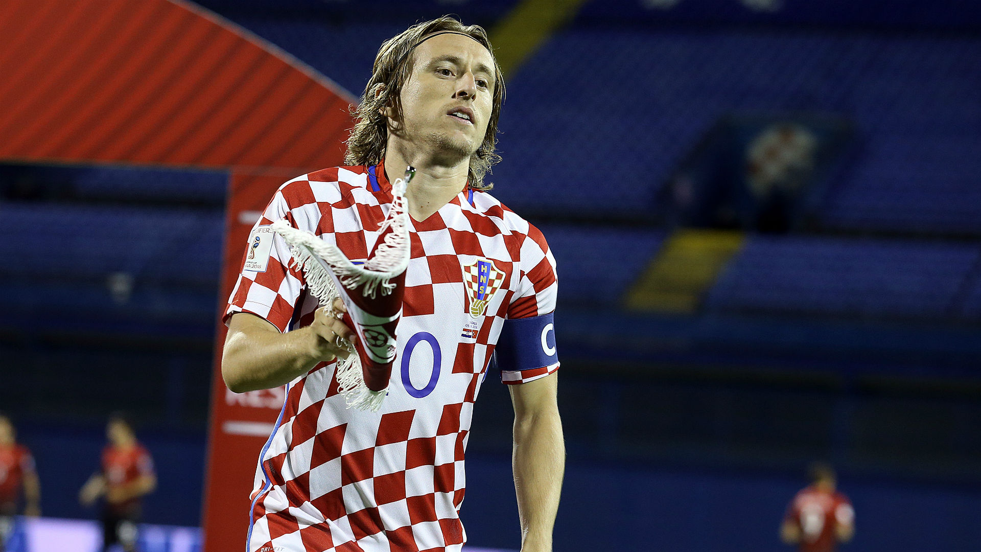 曼联官宣签一门将！阿莫林否认不信任青训，但拒绝保证新帝星能出场