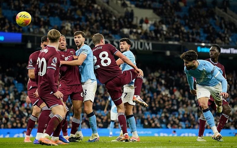 记者谈孙兴慜：他从未失去谦逊，是热刺的传奇人物